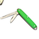 Color Changing Knives by Jose de la Torre