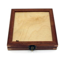 Magic Puzzle (Tabletop) by Louis Gaynor, Stevens Magic, Harold Voit