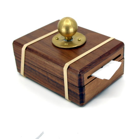 Clairvoyant Card Box by Limited Edition Magic, Magiro