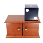Die Box (Single Door Gimmick) by Haenchen