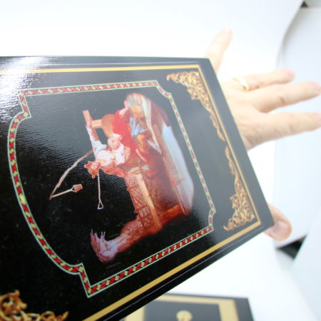 Oriental Sleeve Production by Michael Baker, Okito, Berg