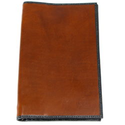 Magic Pocketbook (Deluxe Card in Wallet) by La Casa de Los Trucos